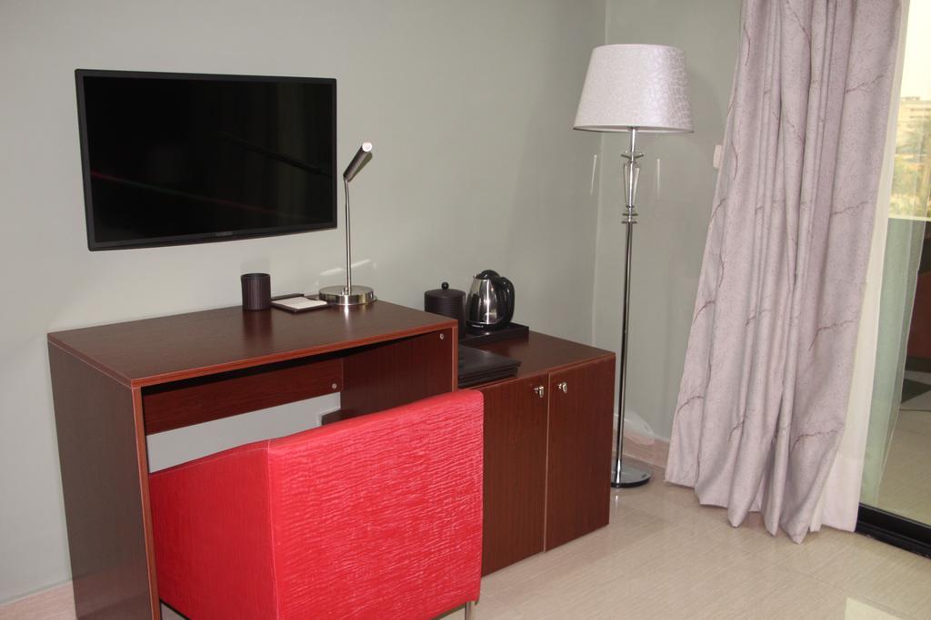 Eleven'S Hotel & Spa Abidjan Bagian luar foto